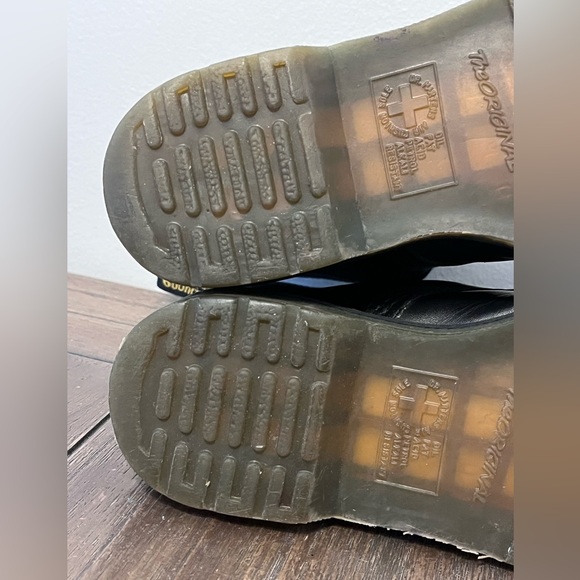 Dr. Martens 1460 Vonda Embroidered Rose Boots Womens size 6 - Picture 11 of 11